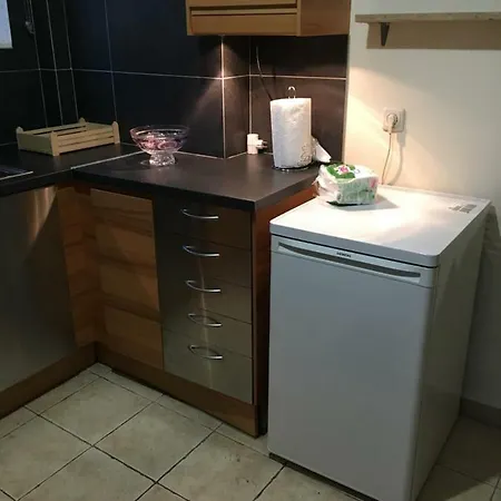 Garage Studio Apartment Athens